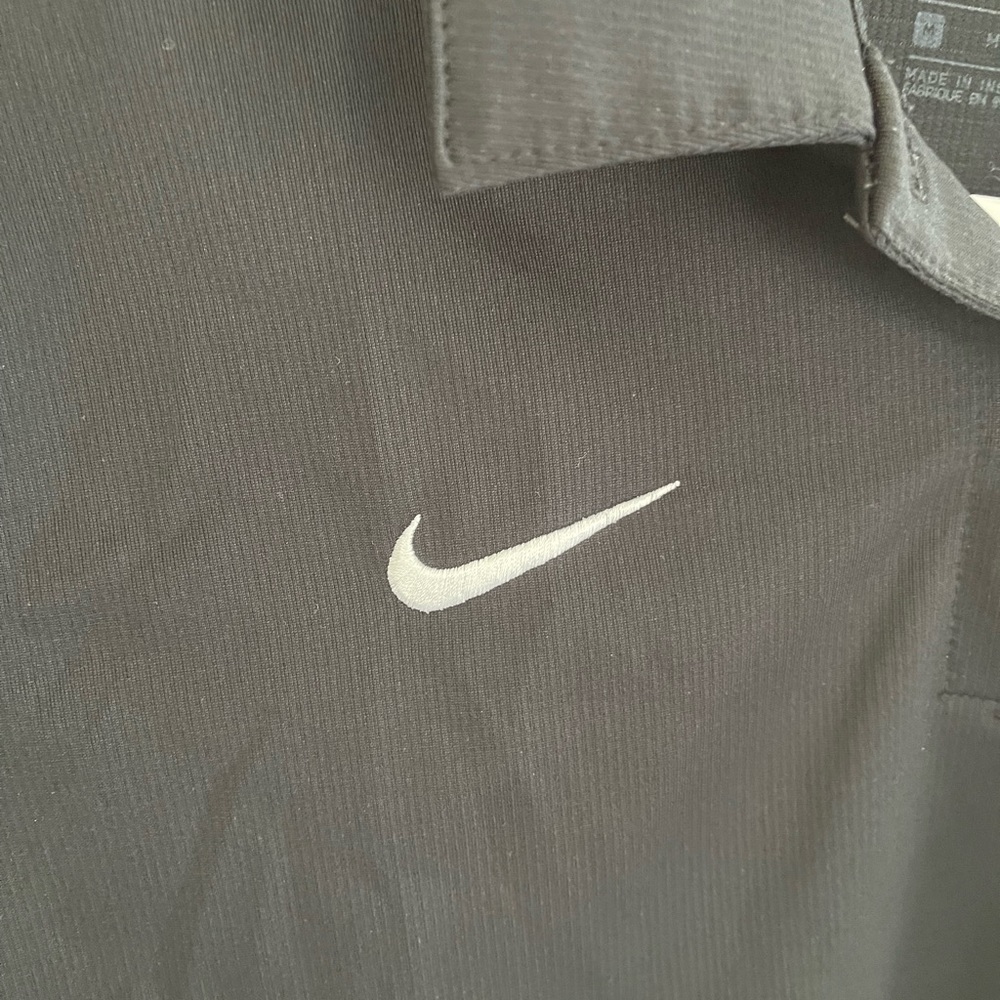 Women’s Nike polo - Picture 3 of 3